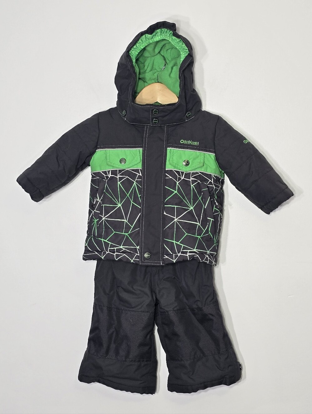 OshKosh'B'osh Toddler Boy Gray Green Two Pieces Snowsuit Set Adjustable 12months